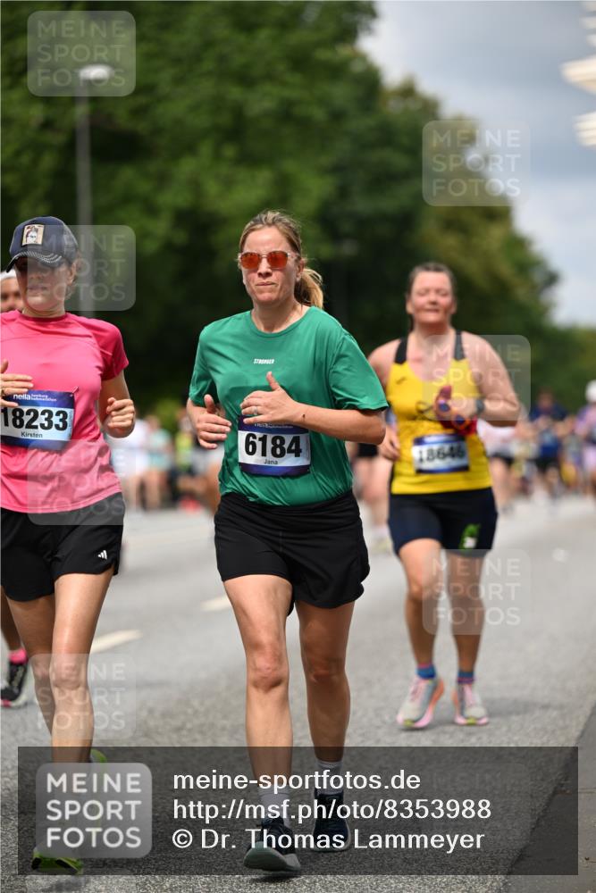 29.06.2025 - hella hamburg halbmarathon Dr. Thomas Lammeyer http://msf.ph/oto/8353988 29.06.2025 10:40:56 Kennedybrücke 1008, 1010, 1224, 1948, 2811, 3398, 3401, 3428, 3699, 3895, 4245, 5171, 5540, 5747, 5789, 5809, 6184, 6359, 6417, 7632, 7773, 8530, 8581, 8936, 8937, 9432, 9806, 9918, 10123, 10487, 10531, 10577, 10984 meine-sportfotos.de