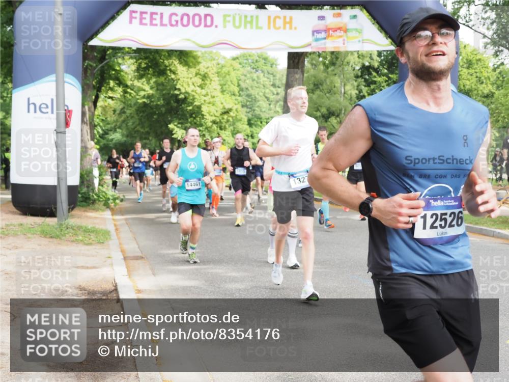 29.06.2025 - hella hamburg halbmarathon MichiJ http://msf.ph/oto/8354176 29.06.2025 10:41:41 Zwischen KM18-KM19 1327, 1410, 1815, 2354, 3791, 4903, 5319, 8394, 8514, 11184, 12362, 12526, 12584, 14461, 14638, 14948, 16047, 16110, 16375, 16868, 17698, 17734, 17803, 18268, 19177 meine-sportfotos.de