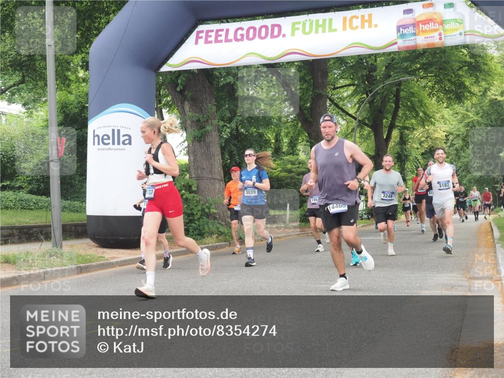 29.06.2025 - hella hamburg halbmarathon KatJ http://msf.ph/oto/8354274 29.06.2025 10:51:34 Zwischen KM18-KM19 1863, 3039, 3182, 3248, 5396, 7042 meine-sportfotos.de