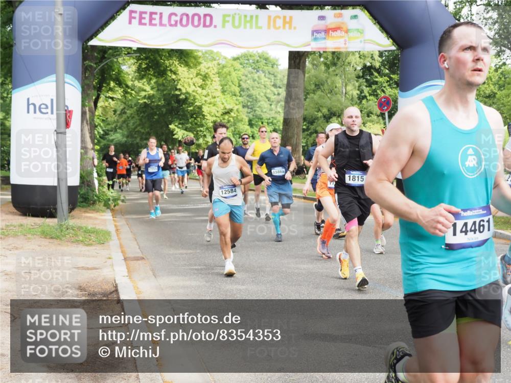 29.06.2025 - hella hamburg halbmarathon MichiJ http://msf.ph/oto/8354353 29.06.2025 10:41:43 Zwischen KM18-KM19 1327, 1815, 2119, 2354, 3041, 4903, 5319, 8394, 8514, 9012, 11184, 12526, 12584, 12961, 14026, 14461, 14638, 14948, 15868, 16375, 16868, 16871, 17087, 17698, 17734, 17803, 18268, 19177 meine-sportfotos.de
