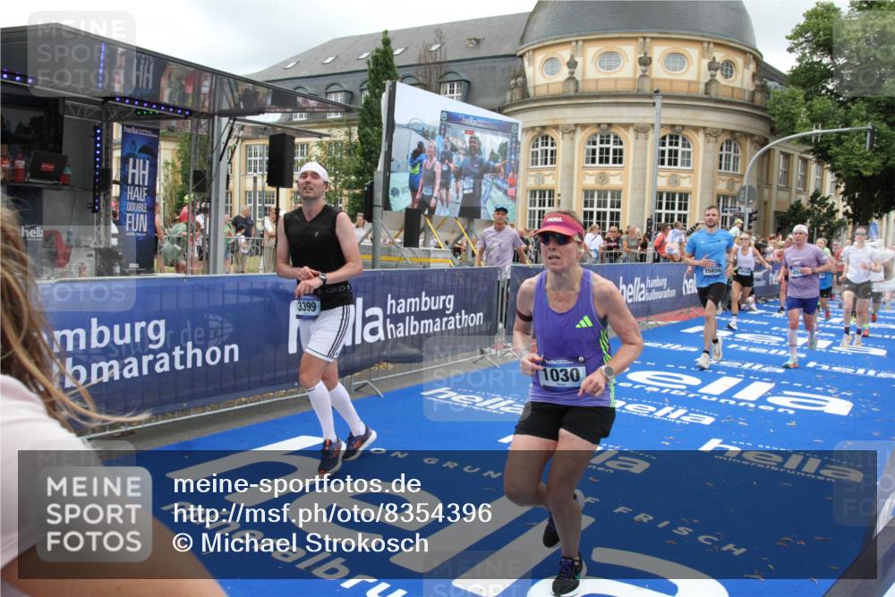 29.06.2025 - hella hamburg halbmarathon Michael Strokosch http://msf.ph/oto/8354396 29.06.2025 10:53:40 Ziel 1030, 1098, 1502, 1783, 2058, 2630, 3399, 3819, 5399, 6628, 6762, 10549, 10895, 11588, 11589, 11604, 12632, 13865, 15061, 15113, 15441, 15497, 15856, 16092, 18143, 18450, 18612, 18666, 18715 meine-sportfotos.de