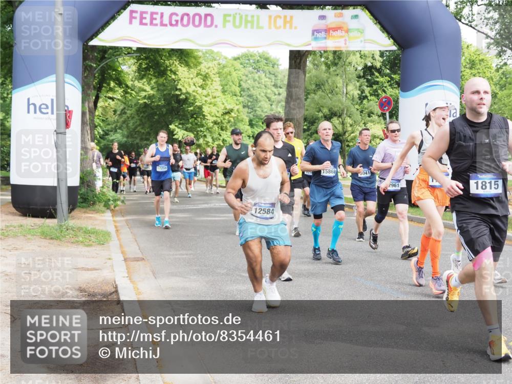 29.06.2025 - hella hamburg halbmarathon MichiJ http://msf.ph/oto/8354461 29.06.2025 10:41:44 Zwischen KM18-KM19 1327, 1815, 2119, 3041, 3256, 5319, 9012, 11184, 12526, 12584, 12961, 14026, 14461, 14638, 14948, 15868, 16375, 16868, 16871, 17087, 17698, 17803, 18268, 18450 meine-sportfotos.de