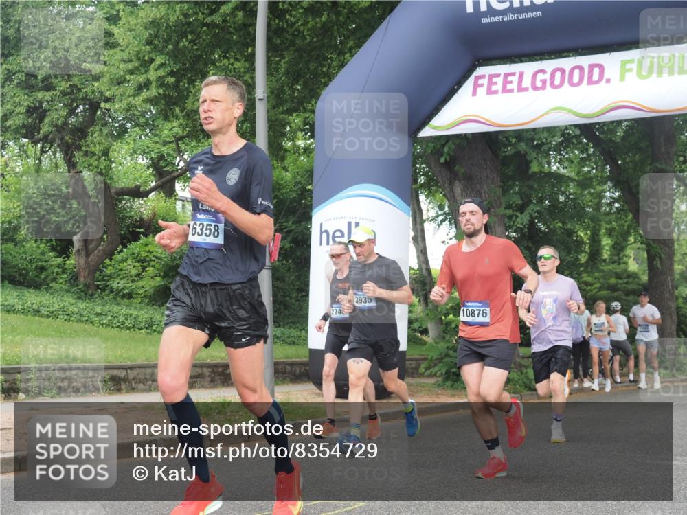 29.06.2025 - hella hamburg halbmarathon KatJ http://msf.ph/oto/8354729 29.06.2025 10:21:42 Zwischen KM18-KM19 51, 3935, 6358, 7793 meine-sportfotos.de