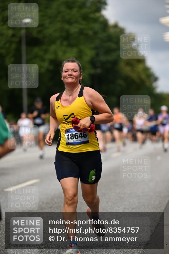 29.06.2025 - hella hamburg halbmarathon Dr. Thomas Lammeyer http://msf.ph/oto/8354757 29.06.2025 10:40:58 Kennedybrücke 1008, 1010, 1224, 1948, 2072, 2811, 3398, 3401, 3428, 3699, 3895, 4245, 5171, 5540, 5786, 5789, 5809, 6184, 6359, 6417, 7632, 7773, 8257, 8258, 8581, 8936, 8937, 9432, 9806, 9918, 10123, 10487, 10531, 10577, 10862, 10984 meine-sportfotos.de