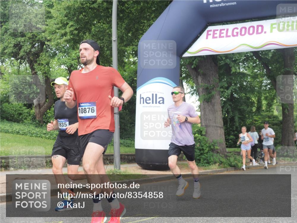 29.06.2025 - hella hamburg halbmarathon KatJ http://msf.ph/oto/8354858 29.06.2025 10:21:42 Zwischen KM18-KM19 51, 3935, 6358, 7793 meine-sportfotos.de
