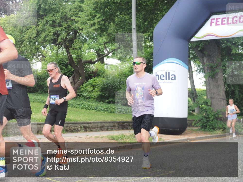 29.06.2025 - hella hamburg halbmarathon KatJ http://msf.ph/oto/8354927 29.06.2025 10:21:43 Zwischen KM18-KM19 51, 2746, 3935, 6358, 7793 meine-sportfotos.de