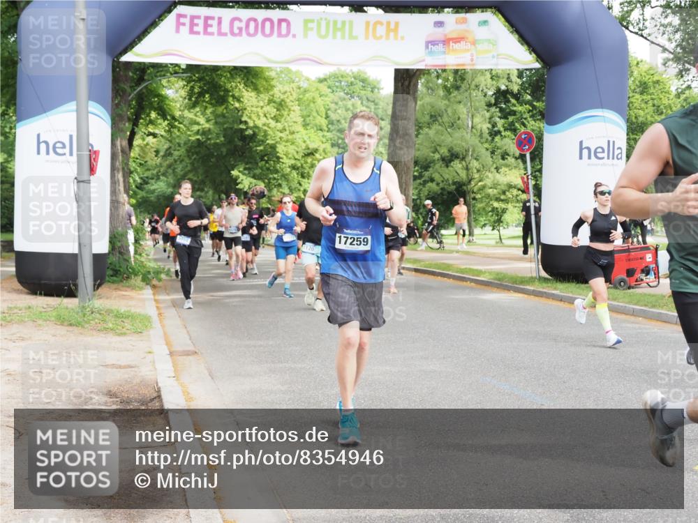 29.06.2025 - hella hamburg halbmarathon MichiJ http://msf.ph/oto/8354946 29.06.2025 10:41:47 Zwischen KM18-KM19 1815, 2119, 3041, 3058, 3256, 6581, 9012, 12526, 12584, 12961, 14026, 14461, 14638, 15868, 16375, 16868, 16871, 17087, 17259, 17698, 18268, 18450 meine-sportfotos.de