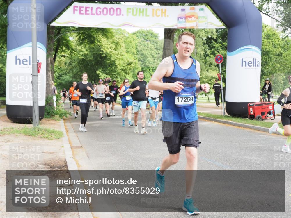 29.06.2025 - hella hamburg halbmarathon MichiJ http://msf.ph/oto/8355029 29.06.2025 10:41:47 Zwischen KM18-KM19 1815, 2119, 3041, 3058, 3256, 6581, 9012, 12526, 12584, 12961, 14026, 14461, 14638, 15868, 16375, 16868, 16871, 17087, 17259, 17698, 18268, 18450 meine-sportfotos.de