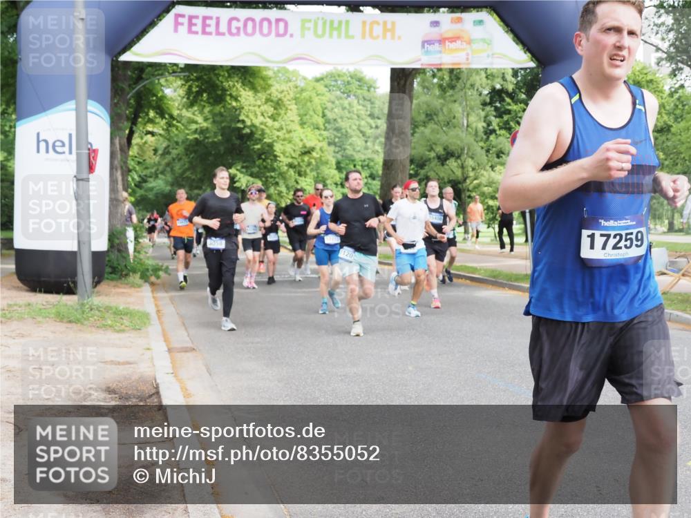 29.06.2025 - hella hamburg halbmarathon MichiJ http://msf.ph/oto/8355052 29.06.2025 10:41:48 Zwischen KM18-KM19 1815, 2119, 3041, 3058, 3256, 3898, 6581, 9012, 12584, 12961, 14026, 14461, 14638, 15408, 15868, 15896, 16375, 16871, 17087, 17259, 17698, 18268, 18450 meine-sportfotos.de