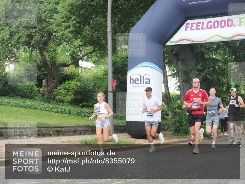 29.06.2025 - hella hamburg halbmarathon KatJ http://msf.ph/oto/8355079 29.06.2025 10:21:45 Zwischen KM18-KM19 51, 2746, 3935, 6358, 7793, 8062 meine-sportfotos.de