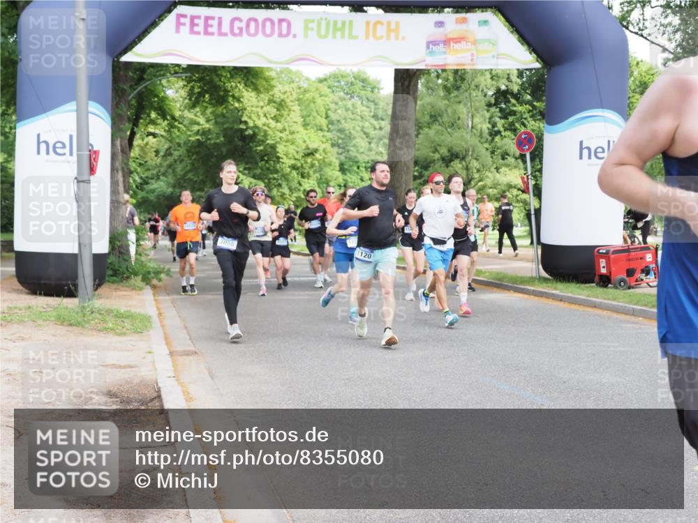29.06.2025 - hella hamburg halbmarathon MichiJ http://msf.ph/oto/8355080 29.06.2025 10:41:48 Zwischen KM18-KM19 1815, 2119, 3041, 3058, 3256, 3898, 6581, 9012, 12584, 12961, 14026, 14461, 14638, 15408, 15868, 15896, 16375, 16871, 17087, 17259, 17698, 18268, 18450 meine-sportfotos.de