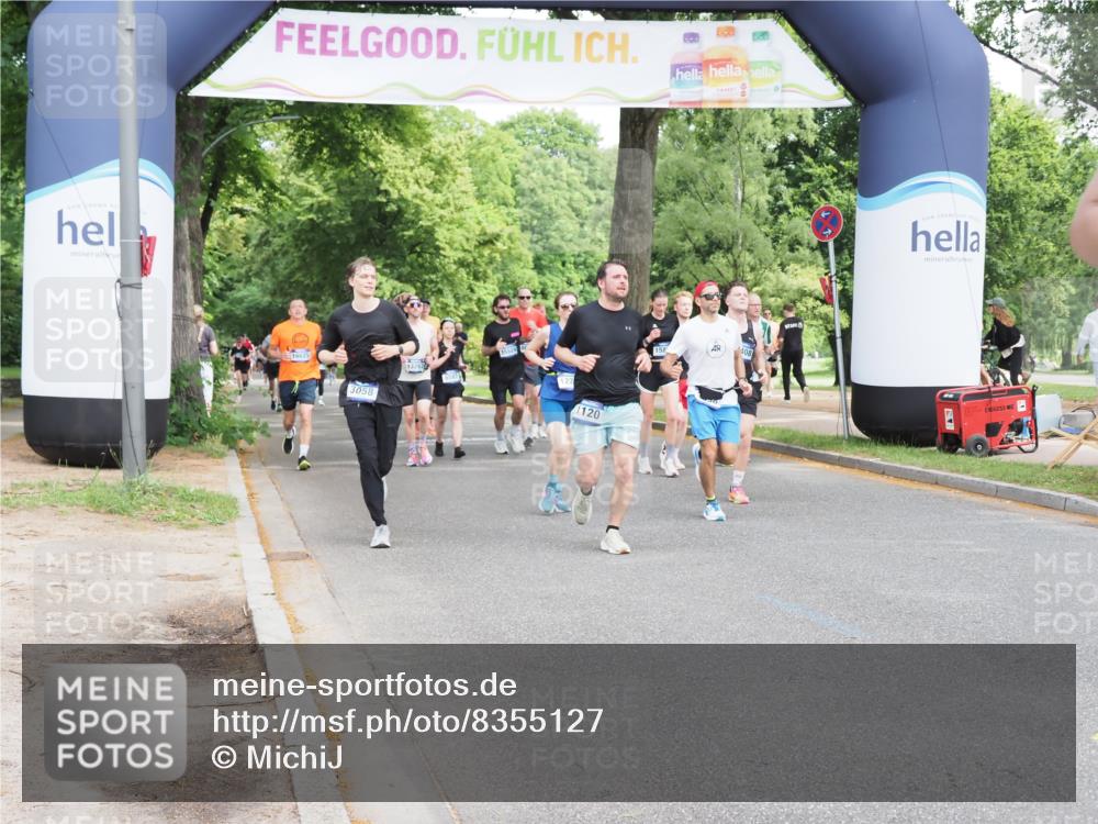 29.06.2025 - hella hamburg halbmarathon MichiJ http://msf.ph/oto/8355127 29.06.2025 10:41:48 Zwischen KM18-KM19 1815, 2119, 3041, 3058, 3256, 3898, 6581, 9012, 12584, 12961, 14026, 14461, 14638, 15408, 15868, 15896, 16375, 16871, 17087, 17259, 17698, 18268, 18450 meine-sportfotos.de