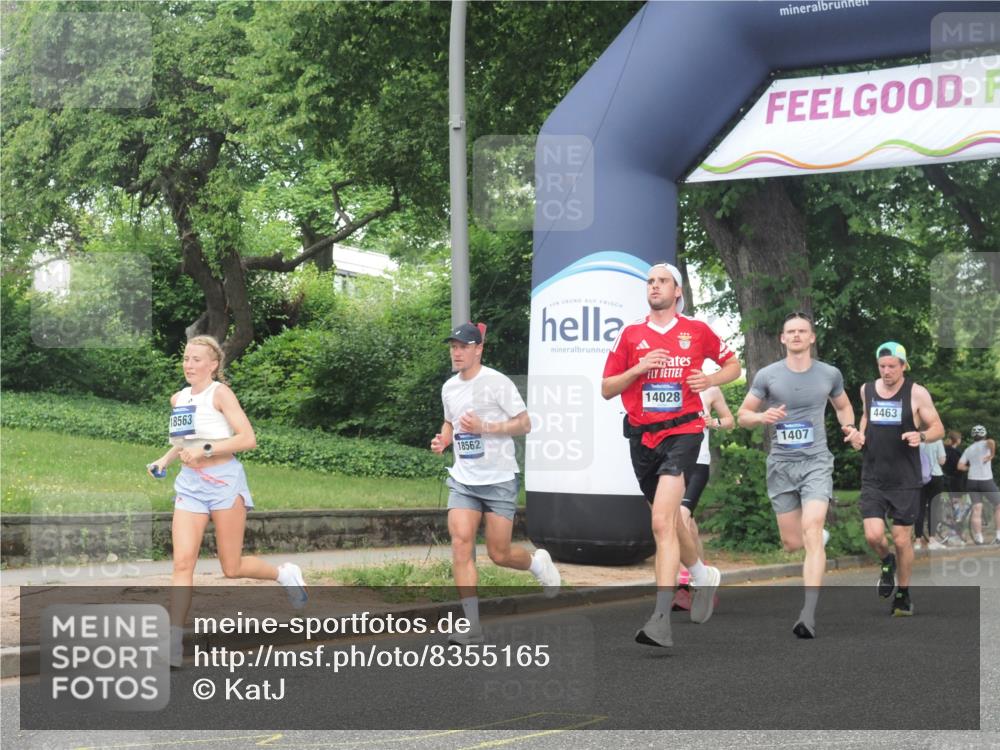 29.06.2025 - hella hamburg halbmarathon KatJ http://msf.ph/oto/8355165 29.06.2025 10:21:46 Zwischen KM18-KM19 51, 1407, 2746, 3935, 6358, 8062 meine-sportfotos.de