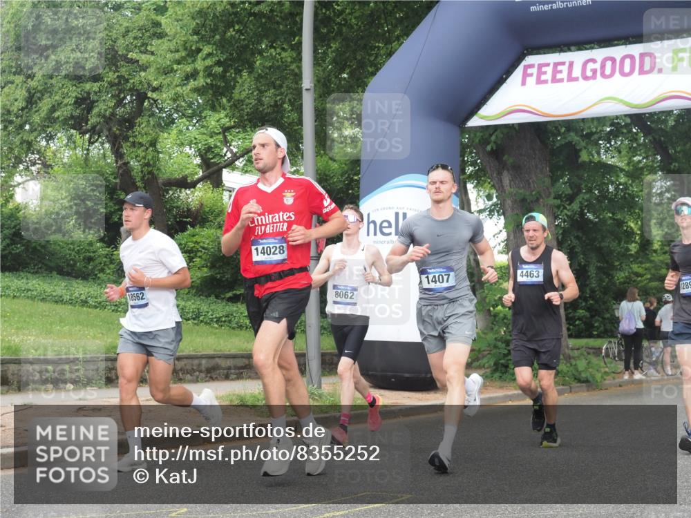29.06.2025 - hella hamburg halbmarathon KatJ http://msf.ph/oto/8355252 29.06.2025 10:21:47 Zwischen KM18-KM19 1407, 2746, 3935, 4463, 6358, 8062 meine-sportfotos.de