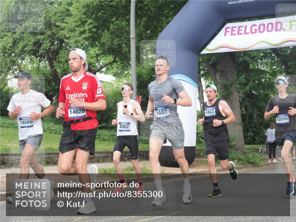 29.06.2025 - hella hamburg halbmarathon KatJ http://msf.ph/oto/8355300 29.06.2025 10:21:47 Zwischen KM18-KM19 1407, 2746, 3935, 4463, 6358, 8062 meine-sportfotos.de