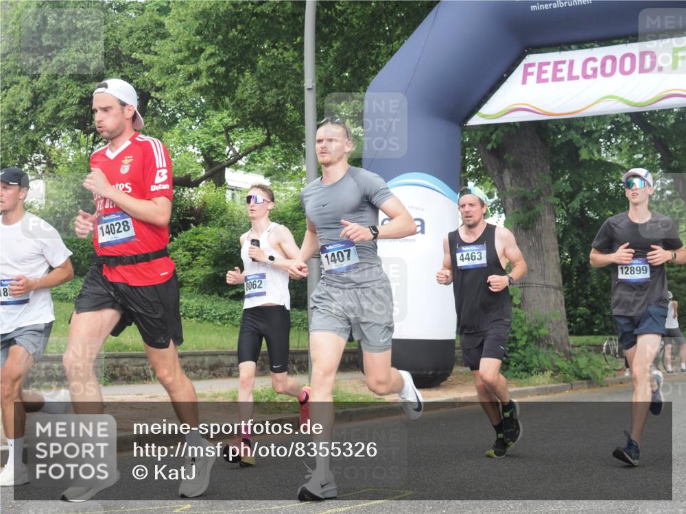 29.06.2025 - hella hamburg halbmarathon KatJ http://msf.ph/oto/8355326 29.06.2025 10:21:47 Zwischen KM18-KM19 1407, 2746, 3935, 4463, 6358, 8062 meine-sportfotos.de