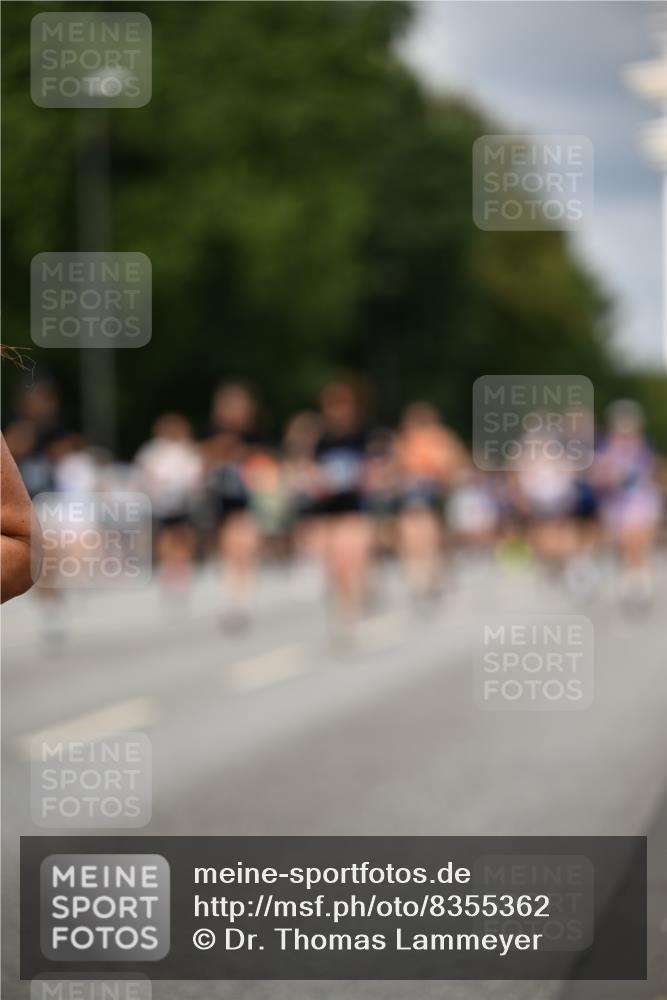 29.06.2025 - hella hamburg halbmarathon Dr. Thomas Lammeyer http://msf.ph/oto/8355362 29.06.2025 10:40:59 Kennedybrücke 1008, 1010, 1948, 2072, 2811, 3398, 3401, 3428, 3699, 3895, 4245, 5171, 5540, 5786, 5789, 5809, 6184, 6359, 6417, 7632, 7773, 8257, 8258, 8581, 8936, 8937, 9432, 9806, 9918, 10123, 10487, 10531, 10577, 10862, 10984 meine-sportfotos.de