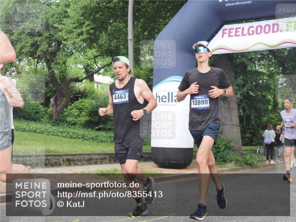 29.06.2025 - hella hamburg halbmarathon KatJ http://msf.ph/oto/8355413 29.06.2025 10:21:48 Zwischen KM18-KM19 1407, 2746, 3935, 4463, 8062 meine-sportfotos.de