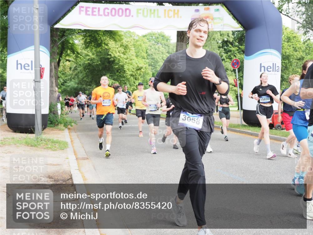29.06.2025 - hella hamburg halbmarathon MichiJ http://msf.ph/oto/8355420 29.06.2025 10:41:50 Zwischen KM18-KM19 1120, 2119, 2432, 3041, 3058, 3256, 3898, 6581, 6587, 8618, 9012, 11976, 12213, 12961, 13869, 14026, 15408, 15868, 15896, 16871, 17087, 17259, 18190, 18450 meine-sportfotos.de