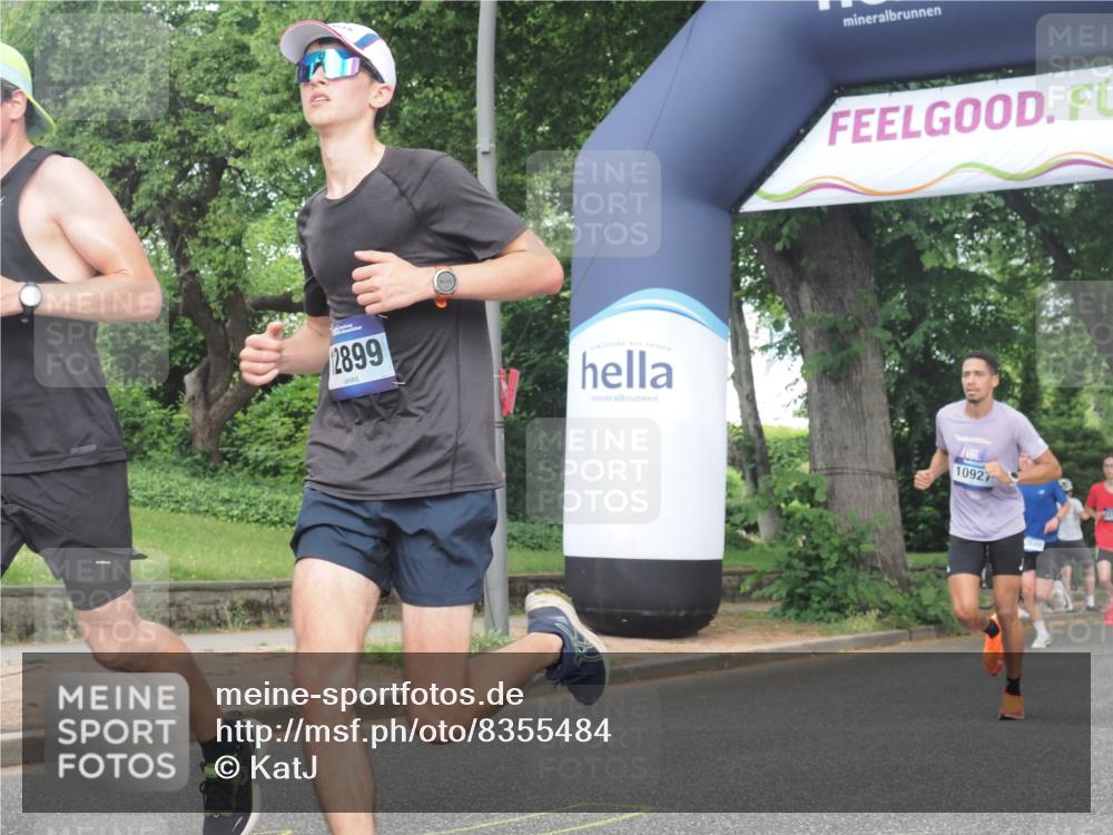 29.06.2025 - hella hamburg halbmarathon KatJ http://msf.ph/oto/8355484 29.06.2025 10:21:48 Zwischen KM18-KM19 1407, 2746, 3935, 4463, 8062 meine-sportfotos.de