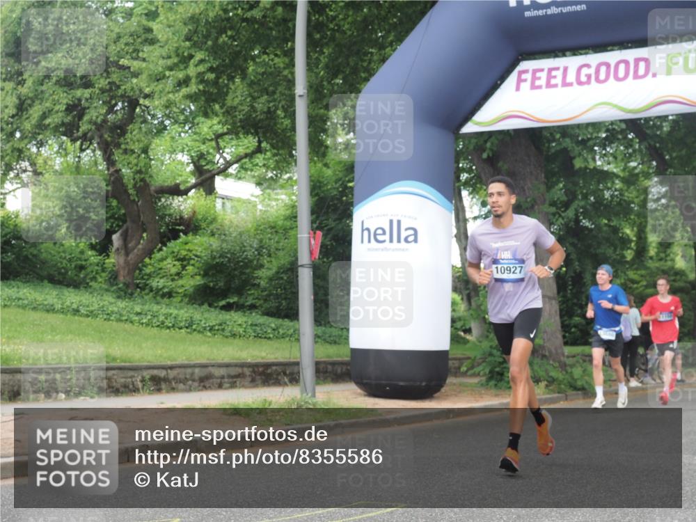 29.06.2025 - hella hamburg halbmarathon KatJ http://msf.ph/oto/8355586 29.06.2025 10:21:49 Zwischen KM18-KM19 1407, 2746, 3935, 4463, 8062 meine-sportfotos.de