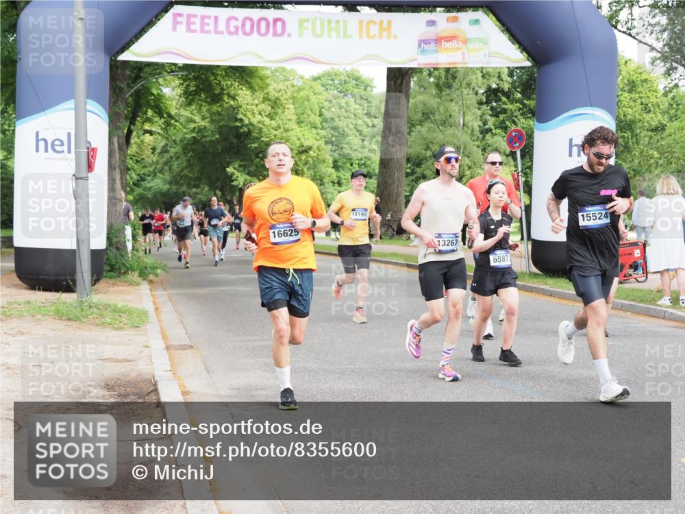 29.06.2025 - hella hamburg halbmarathon MichiJ http://msf.ph/oto/8355600 29.06.2025 10:41:51 Zwischen KM18-KM19 1120, 2432, 3041, 3058, 3256, 3898, 6581, 6587, 8618, 11976, 12213, 13267, 13869, 14026, 15408, 15896, 16625, 16871, 17259, 18190, 18450 meine-sportfotos.de