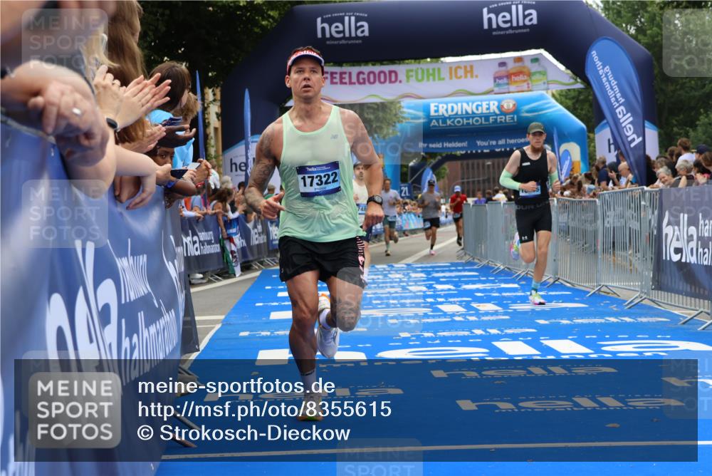 29.06.2025 - hella hamburg halbmarathon Strokosch-Dieckow http://msf.ph/oto/8355615 29.06.2025 10:30:39 Ziel 2460, 2851, 3845, 7055, 7231, 7481, 8318, 9508, 11413, 12049, 15253, 17322, 18235, 18871 meine-sportfotos.de