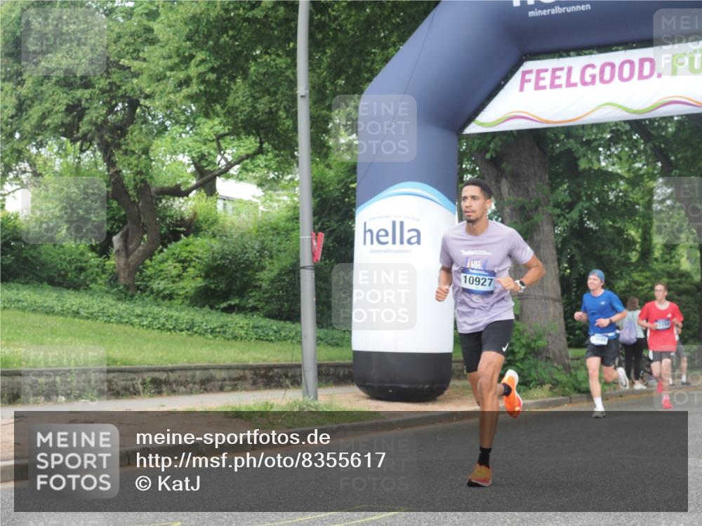 29.06.2025 - hella hamburg halbmarathon KatJ http://msf.ph/oto/8355617 29.06.2025 10:21:49 Zwischen KM18-KM19 1407, 2746, 3935, 4463, 8062 meine-sportfotos.de