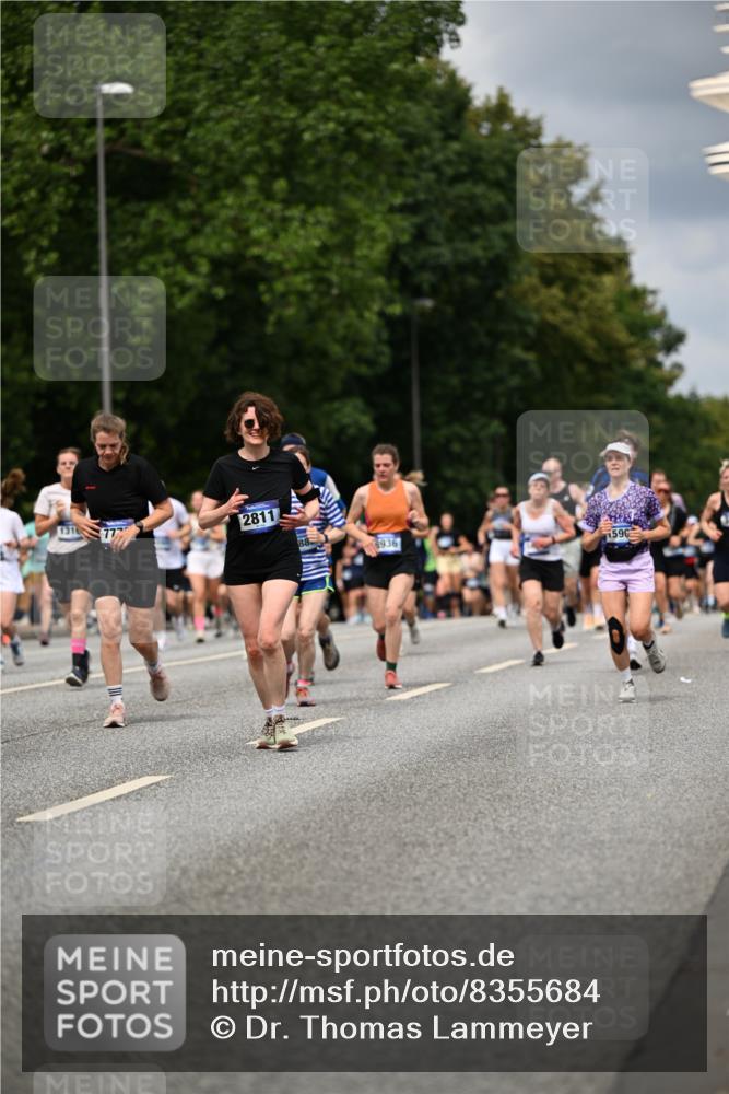 29.06.2025 - hella hamburg halbmarathon Dr. Thomas Lammeyer http://msf.ph/oto/8355684 29.06.2025 10:41:01 Kennedybrücke 1008, 1010, 1253, 1948, 2072, 2811, 3398, 3401, 3428, 3699, 3895, 4245, 5540, 5786, 5789, 5809, 6184, 6359, 6417, 7632, 7773, 8257, 8258, 8581, 8936, 8937, 9432, 9806, 9918, 10123, 10487, 10531, 10577, 10862, 10984 meine-sportfotos.de