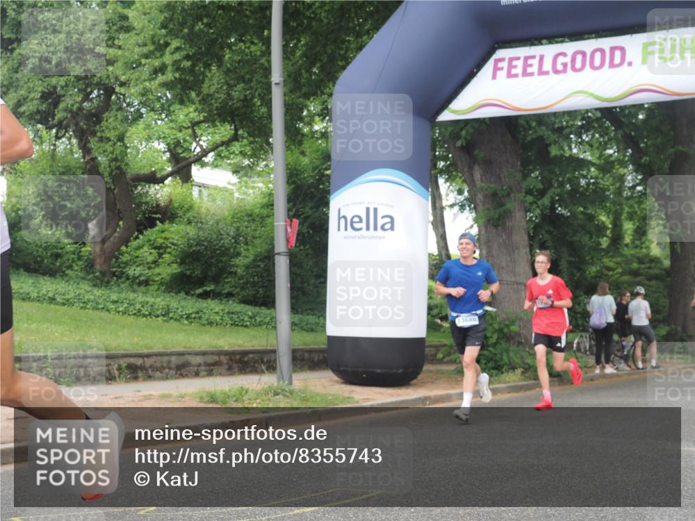 29.06.2025 - hella hamburg halbmarathon KatJ http://msf.ph/oto/8355743 29.06.2025 10:21:50 Zwischen KM18-KM19 1407, 2746, 3935, 4463, 4679, 8062 meine-sportfotos.de
