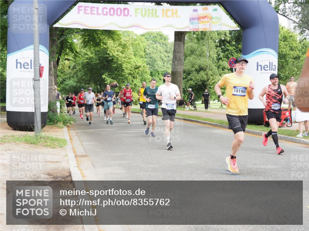 29.06.2025 - hella hamburg halbmarathon MichiJ http://msf.ph/oto/8355762 29.06.2025 10:41:53 Zwischen KM18-KM19 1120, 1143, 2432, 3058, 3898, 6581, 6587, 8618, 11976, 12213, 13267, 13869, 14660, 14834, 15408, 15896, 16625, 17133, 17259, 18190 meine-sportfotos.de