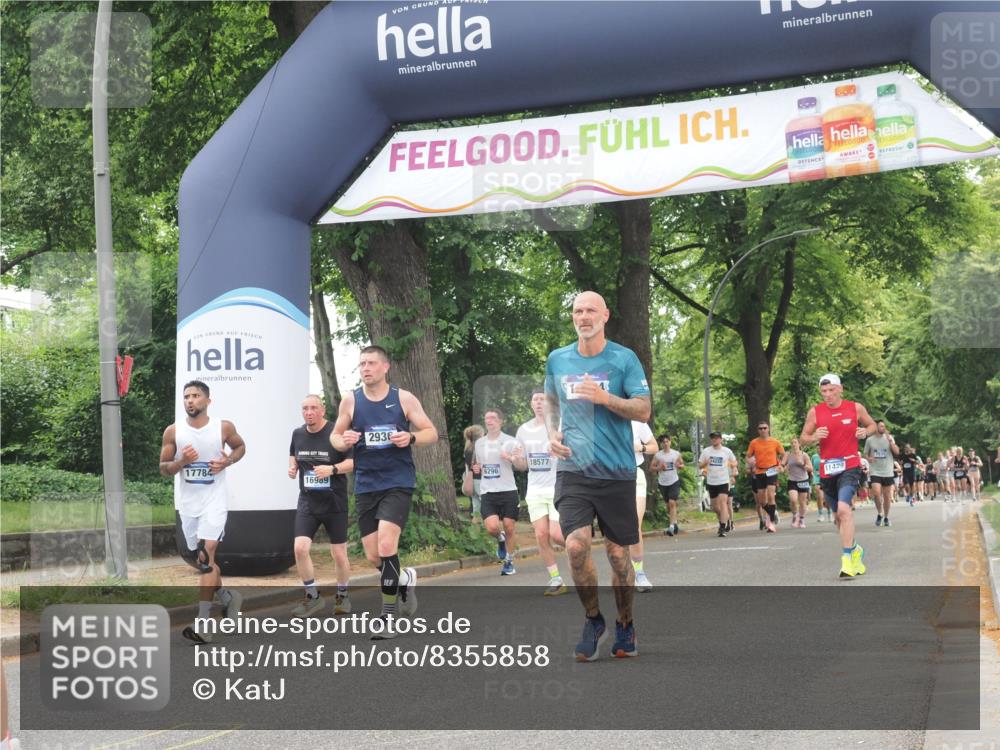 29.06.2025 - hella hamburg halbmarathon KatJ http://msf.ph/oto/8355858 29.06.2025 10:51:49 Zwischen KM18-KM19 2936, 6714 meine-sportfotos.de