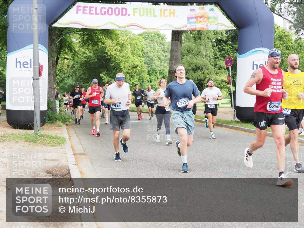 29.06.2025 - hella hamburg halbmarathon MichiJ http://msf.ph/oto/8355873 29.06.2025 10:41:57 Zwischen KM18-KM19 1120, 1143, 2432, 2448, 4897, 6356, 6587, 8223, 8618, 11976, 12213, 13267, 13869, 14660, 14834, 15389, 15818, 16625, 17133, 18190, 19000 meine-sportfotos.de