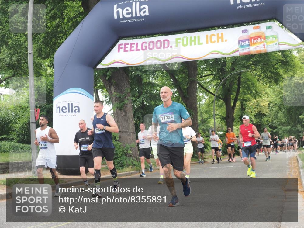 29.06.2025 - hella hamburg halbmarathon KatJ http://msf.ph/oto/8355891 29.06.2025 10:51:49 Zwischen KM18-KM19 2936, 6714 meine-sportfotos.de