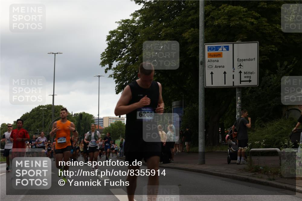 29.06.2025 - hella hamburg halbmarathon Yannick Fuchs http://msf.ph/oto/8355914 29.06.2025 10:53:02 20KM 1285, 1642, 1946, 1951, 2006, 2027, 2348, 2584, 2677, 2855, 2957, 2978, 3181, 3983, 4088, 4592, 5084, 5347, 5633, 6202, 6208, 6636, 6997, 7031, 7223, 7476, 8290, 8929, 9655, 10036, 10759, 10915, 10943, 12633, 13407, 13583, 14375, 14631, 14914, 15232, 15240, 15263, 15284, 15824, 16160, 16341, 16563, 16910, 17017, 17346, 17630, 17810, 17852, 18112, 18153, 18232, 18266, 18327, 18730, 18954 meine-sportfotos.de
