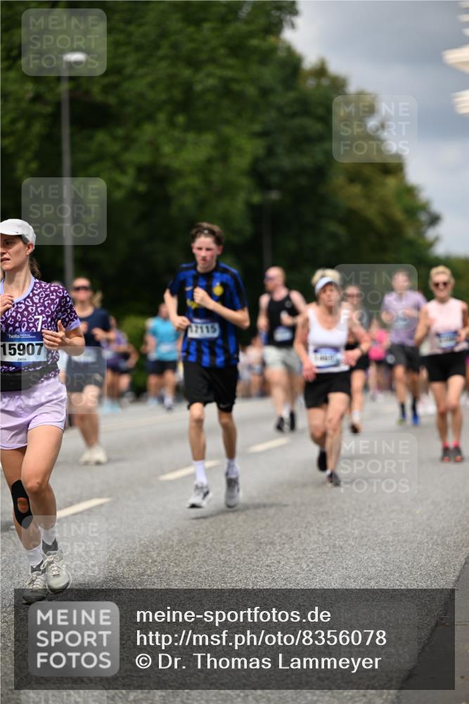 29.06.2025 - hella hamburg halbmarathon Dr. Thomas Lammeyer http://msf.ph/oto/8356078 29.06.2025 10:41:06 Kennedybrücke 1008, 1010, 1253, 1488, 1490, 1948, 1952, 2072, 2811, 3398, 3401, 3428, 3714, 3895, 4245, 5560, 5786, 5789, 5809, 6184, 6359, 6804, 7632, 7773, 8257, 8258, 8315, 8936, 8937, 9432, 9806, 9918, 10123, 10487, 10577, 10862 meine-sportfotos.de