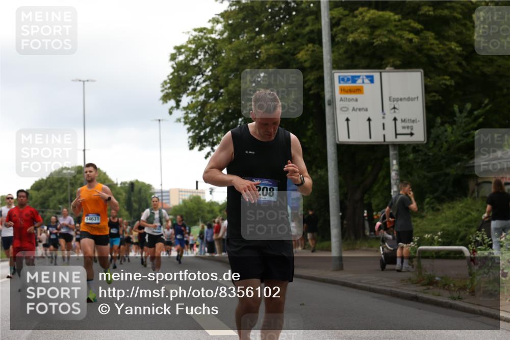 29.06.2025 - hella hamburg halbmarathon Yannick Fuchs http://msf.ph/oto/8356102 29.06.2025 10:53:02 20KM 1285, 1642, 1946, 1951, 2006, 2027, 2348, 2584, 2677, 2855, 2957, 2978, 3181, 3983, 4088, 4592, 5084, 5347, 5633, 6202, 6208, 6636, 6997, 7031, 7223, 7476, 8290, 8929, 9655, 10036, 10759, 10915, 10943, 12633, 13407, 13583, 14375, 14631, 14914, 15232, 15240, 15263, 15284, 15824, 16160, 16341, 16563, 16910, 17017, 17346, 17630, 17810, 17852, 18112, 18153, 18232, 18266, 18327, 18730, 18954 meine-sportfotos.de