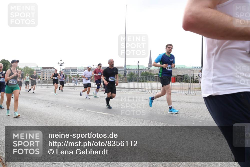 29.06.2025 - hella hamburg halbmarathon Lena Gebhardt http://msf.ph/oto/8356112 29.06.2025 10:39:00 Lombardsbrücke 1390, 4964, 7263, 8367, 56, 1232, 1390, 1451, 1760, 2092, 2524, 2534, 2571, 2574, 2576, 2660, 2693, 2843, 2893, 2998, 3216, 3307, 3323, 3726, 3727, 3745, 3927, 4028, 4257, 4259, 4260, 4316, 4320, 4410, 4523, 4659, 4882, 4964, 5617, 5684, 5913, 6062, 6112, 6611, 6695, 6696, 6875, 7148, 7263, 7341, 7506, 7561, 7589, 7815, 7849, 8243, 8367, 8457, 8783, 9420, 9446, 9708, 9974, 9977, 10001, 10072, 10315, 10516, 10554, 13060 meine-sportfotos.de