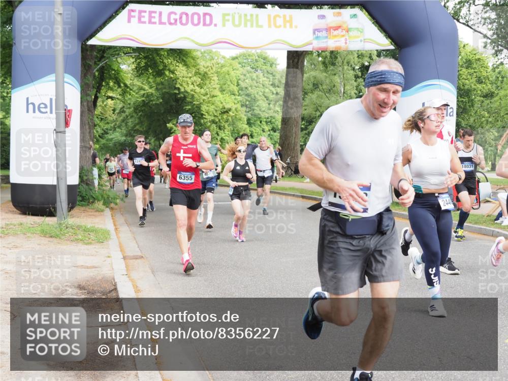 29.06.2025 - hella hamburg halbmarathon MichiJ http://msf.ph/oto/8356227 29.06.2025 10:41:59 Zwischen KM18-KM19 1143, 2448, 4231, 4897, 6355, 6356, 8223, 13267, 14660, 14834, 15389, 15818, 16625, 17133, 18031, 19000 meine-sportfotos.de