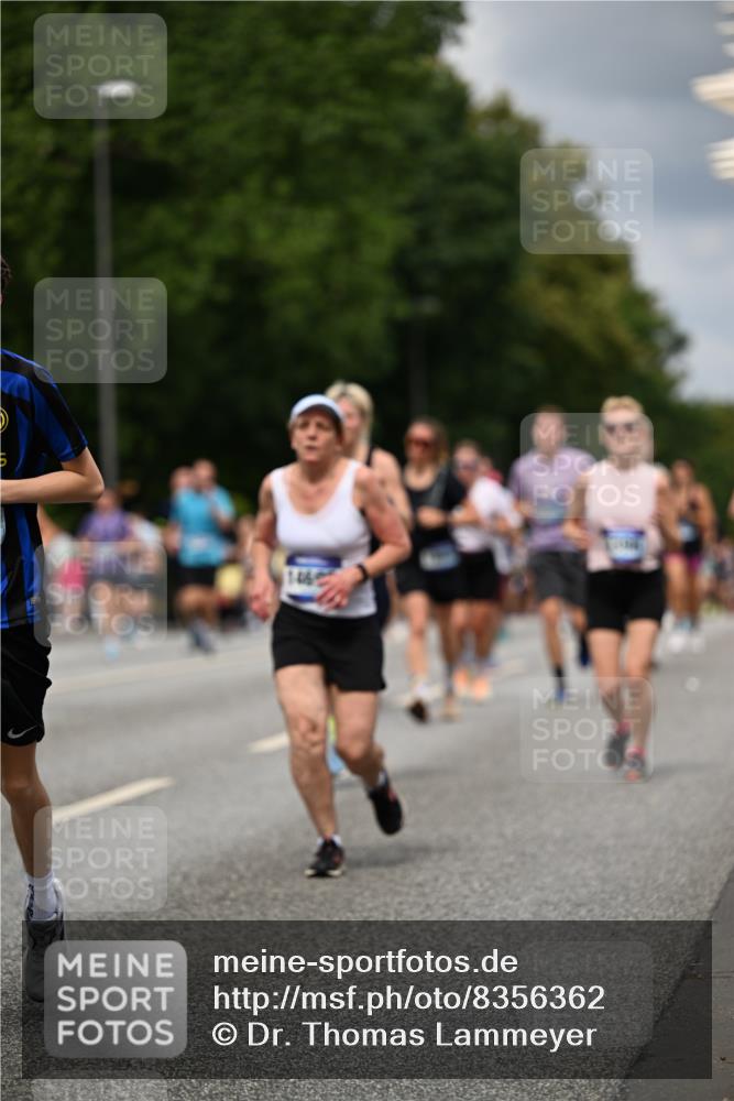 29.06.2025 - hella hamburg halbmarathon Dr. Thomas Lammeyer http://msf.ph/oto/8356362 29.06.2025 10:41:09 Kennedybrücke 1253, 1488, 1490, 1597, 1948, 1952, 2072, 2552, 2811, 3165, 3398, 3428, 3714, 3895, 5560, 5786, 5789, 5809, 6184, 6359, 6804, 7202, 7235, 7632, 7707, 7773, 7823, 8257, 8258, 8315, 8936, 8937, 9806, 9918, 10123, 10487, 10862 meine-sportfotos.de