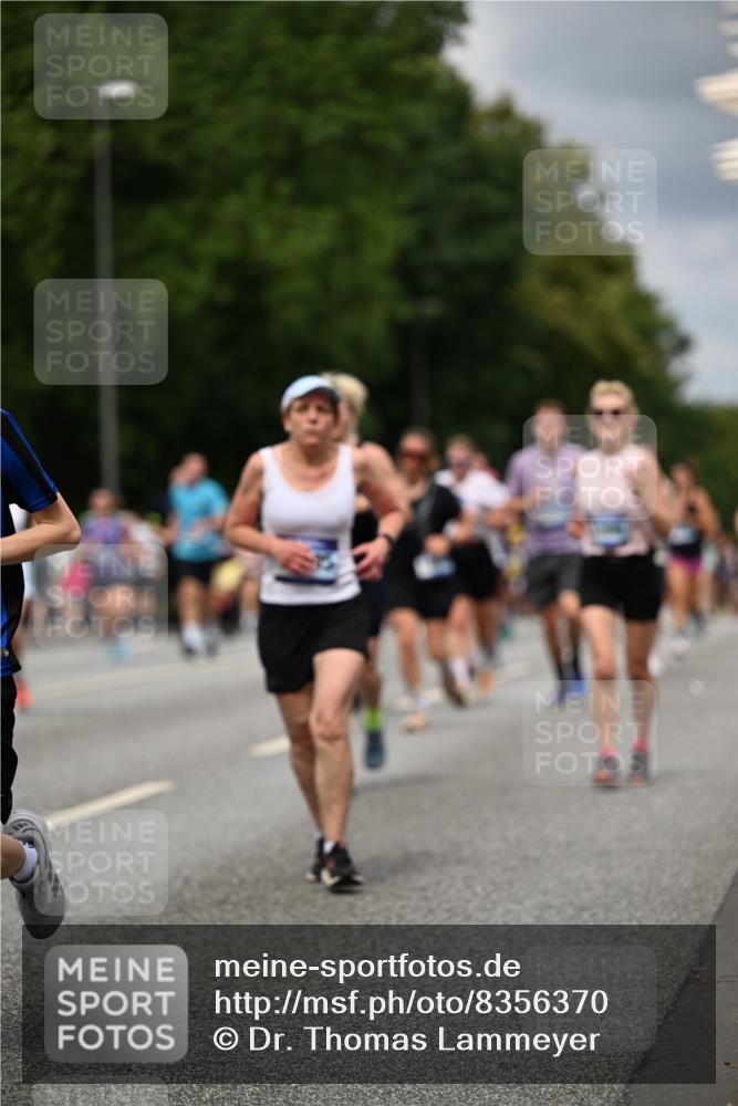 29.06.2025 - hella hamburg halbmarathon Dr. Thomas Lammeyer http://msf.ph/oto/8356370 29.06.2025 10:41:09 Kennedybrücke 1253, 1488, 1490, 1597, 1948, 1952, 2072, 2552, 2811, 3165, 3398, 3428, 3714, 3895, 5560, 5786, 5789, 5809, 6184, 6359, 6804, 7202, 7235, 7632, 7707, 7773, 7823, 8257, 8258, 8315, 8936, 8937, 9806, 9918, 10123, 10487, 10862 meine-sportfotos.de
