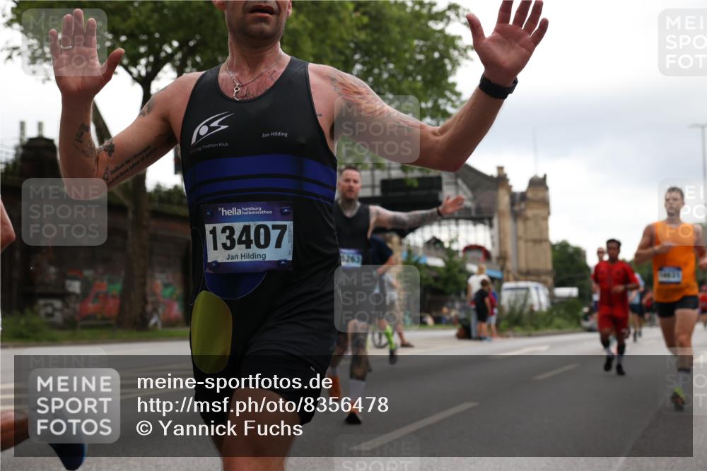 29.06.2025 - hella hamburg halbmarathon Yannick Fuchs http://msf.ph/oto/8356478 29.06.2025 10:53:03 20KM 1285, 1642, 1946, 1951, 2006, 2027, 2348, 2584, 2677, 2855, 2957, 2978, 3181, 3983, 4088, 4592, 5084, 5347, 5633, 6202, 6208, 6636, 6997, 7031, 7223, 7476, 8290, 8929, 9655, 10036, 10759, 10915, 10943, 12633, 13407, 13583, 14375, 14631, 14914, 15232, 15240, 15263, 15284, 15824, 16160, 16341, 16563, 16910, 17017, 17346, 17503, 17630, 17810, 17852, 18112, 18153, 18232, 18266, 18327, 18730, 18954 meine-sportfotos.de