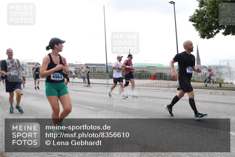 29.06.2025 - hella hamburg halbmarathon Lena Gebhardt http://msf.ph/oto/8356610 29.06.2025 10:39:01 Lombardsbrücke 1390, 4964, 106, 7263, 56, 1232, 1390, 1451, 1760, 2092, 2524, 2534, 2571, 2574, 2576, 2660, 2693, 2843, 2893, 2998, 3216, 3307, 3323, 3726, 3727, 3745, 3927, 4028, 4257, 4259, 4260, 4316, 4320, 4410, 4523, 4659, 4882, 4964, 5913, 6062, 6112, 6611, 6695, 6696, 6875, 7148, 7263, 7341, 7506, 7589, 7815, 7849, 8243, 8367, 8457, 8783, 9420, 9446, 9708, 9974, 9977, 10001, 10072, 10315, 10516, 10554, 13060 meine-sportfotos.de