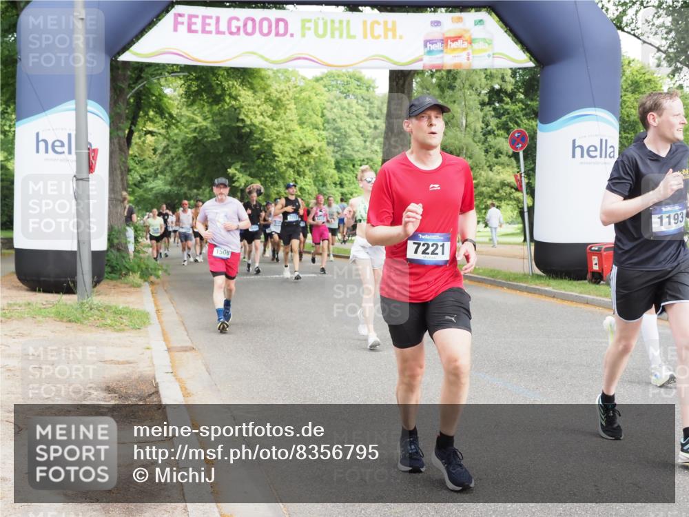 29.06.2025 - hella hamburg halbmarathon MichiJ http://msf.ph/oto/8356795 29.06.2025 10:42:04 Zwischen KM18-KM19 1193, 1506, 2448, 3652, 4231, 4897, 6355, 7221, 8223, 10368, 10376, 12483, 15389, 15818, 16879, 18031, 18181, 19000 meine-sportfotos.de
