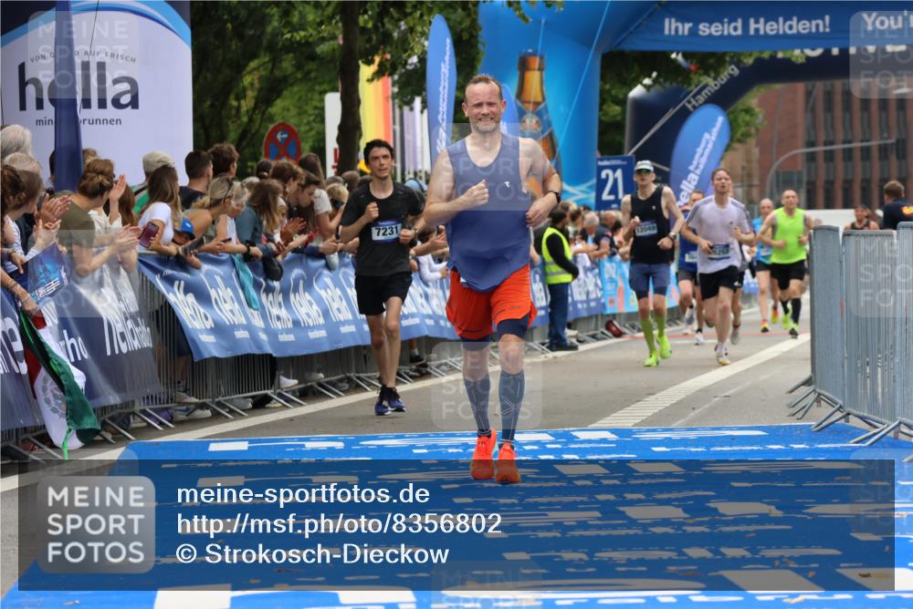 29.06.2025 - hella hamburg halbmarathon Strokosch-Dieckow http://msf.ph/oto/8356802 29.06.2025 10:30:23 Ziel 10173, 12691, 16713 meine-sportfotos.de