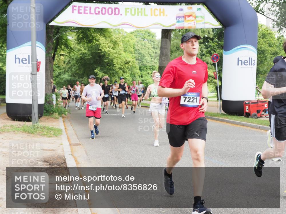 29.06.2025 - hella hamburg halbmarathon MichiJ http://msf.ph/oto/8356826 29.06.2025 10:42:04 Zwischen KM18-KM19 1193, 1506, 2448, 3652, 4231, 4897, 6355, 7221, 8223, 10368, 10376, 12483, 15389, 15818, 16879, 18031, 18181, 19000 meine-sportfotos.de