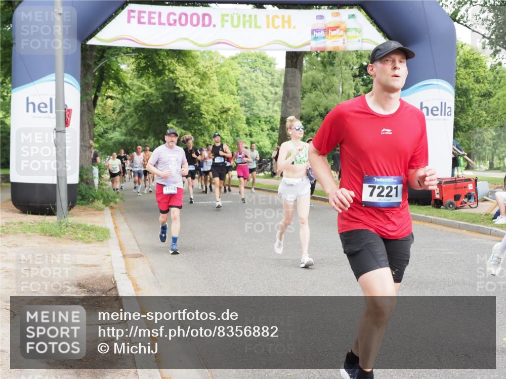 29.06.2025 - hella hamburg halbmarathon MichiJ http://msf.ph/oto/8356882 29.06.2025 10:42:04 Zwischen KM18-KM19 1193, 1506, 2448, 3652, 4231, 4897, 6355, 7221, 8223, 10368, 10376, 12483, 15389, 15818, 16879, 18031, 18181, 19000 meine-sportfotos.de