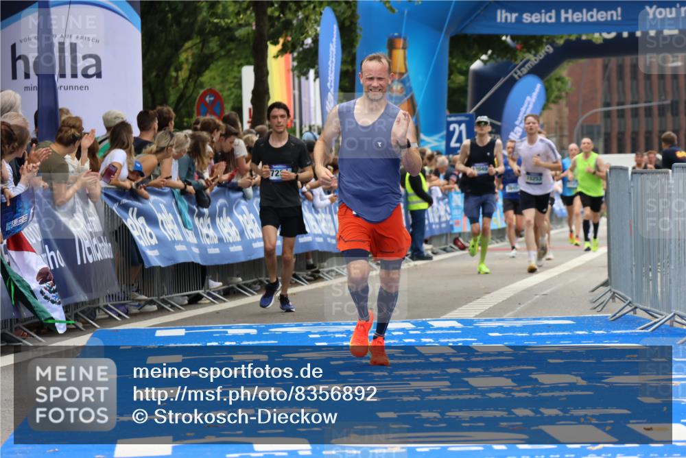 29.06.2025 - hella hamburg halbmarathon Strokosch-Dieckow http://msf.ph/oto/8356892 29.06.2025 10:30:24 Ziel 10173, 16713 meine-sportfotos.de