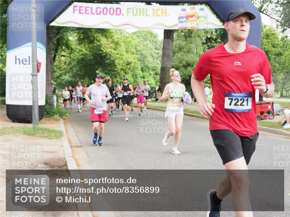29.06.2025 - hella hamburg halbmarathon MichiJ http://msf.ph/oto/8356899 29.06.2025 10:42:04 Zwischen KM18-KM19 1193, 1506, 2448, 3652, 4231, 4897, 6355, 7221, 8223, 10368, 10376, 12483, 15389, 15818, 16879, 18031, 18181, 19000 meine-sportfotos.de