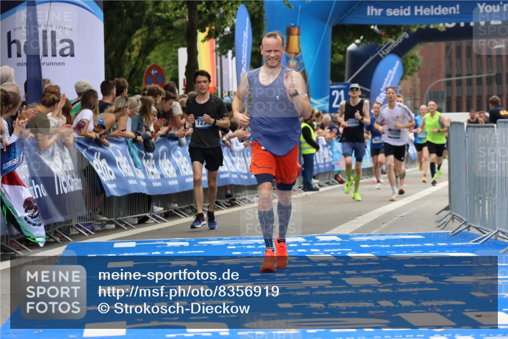 29.06.2025 - hella hamburg halbmarathon Strokosch-Dieckow http://msf.ph/oto/8356919 29.06.2025 10:30:24 Ziel 10173, 16713 meine-sportfotos.de